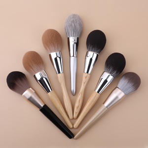 Super grand <span class=keywords><strong>pinceau</strong></span> <span class=keywords><strong>poudre</strong></span> miel en forme de flamme doux moelleux marque privée multifonctionnel <span class=keywords><strong>meilleur</strong></span> nouveau <span class=keywords><strong>pinceau</strong></span> de maquillage parfait unique - Product Image 1