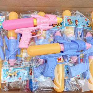 Jouet <span class=keywords><strong>de</strong></span> pistolet à eau Macaron <span class=keywords><strong>pour</strong></span> <span class=keywords><strong>enfants</strong></span> <span class=keywords><strong>pour</strong></span> plage Seaside Play 2 Yuan Store Wholesale - Product Image 2