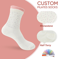 Chaussettes de Pilates à paillettes tendance, brodées, avec grip et strass, chaussettes personnalisées à paillettes, chaussettes de yoga et de Pilates