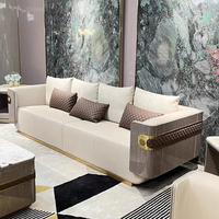 Ensemble de canapés de salon pour villa postmoderne de luxe léger meubles de designer en bois massif de style hongkongais personnalisés canapés minimalistes en forme de L