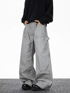 Jeans da Uomo con Cuciture Decorative, <span class=keywords><strong>Pantaloni</strong></span> in Denim con Dettagli Musicali, Vestibilità Comoda, Fornitore per Spettacoli - Product Image 1