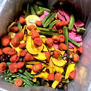 Snacks exotiques frits sous vide à basse température, fruits <span class=keywords><strong>et</strong></span> légumes séchés croustillants mélangés, nourriture saine - Product Image 2