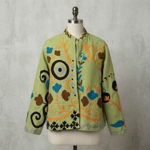 Chaqueta Suzani Floral Verde Claro para Mujer, Hecha a Mano con Tela TNT, Bordado Multicolor, Estilo Boho Étnico, Moda al por Mayor - Product Image 1