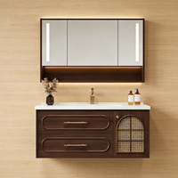 Armoire de salle de bain en PVC de style hôtelier avec surface résistante aux rayures et un grand espace de rangement