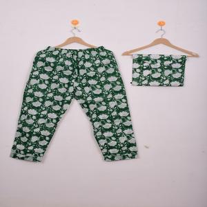 Conjunto de Pijama Floral con Estampado Artesanal y Cuello Redondo - Ropa de Dormir de Algodón Artesanal, Ropa de Verano Bohemia para Mujer y Regalo de Ropa de Estar por Casa - Product Image 3