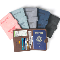 Porte-passeport portable en cuir PU pour les essentiels de voyage, étui de protection pour passeport, portefeuille de cartes avec blocage RFID