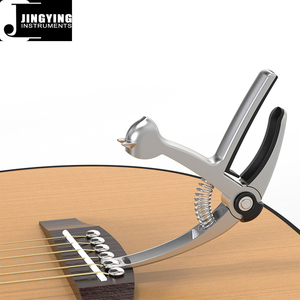 2024 Jingying Musique Guitare Accessoires, Vente en gros 5 en 1 Multifonctionnel Guitare Capos avec Coupe-Corde/Pin Extracteur/Pick Holder - Product Image 4