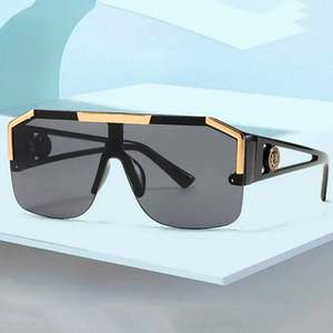 Lunettes de soleil carrées oversize de luxe dégradées pour hommes, collection 2025 – Idéales pour la conduite - Product Image 3