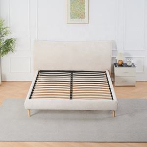 ผ้าหุ้มฐานสีขาวที่มีการออกแบบน้อยที่สุดหุ้มโครงเตียงควีนไซส์คู่พร้อมแผ่นไม้เนื้ออ่อน - Product Image 3