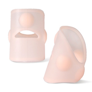 YNBG GJ110 Protège-orteils en silicone pour ongles longs - Protection des pieds et des doigts, éclaircissement du teint, taille unique, utilisation toutes saisons - Product Image 4