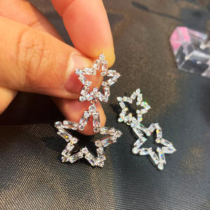 Orecchini Pendenti MiaB Star in Oro Bianco con Cristalli e Strass, Gioielli di Lusso da Donna per Feste - Product Image 5