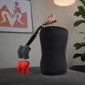 Soporte Profesional para Rodilla de Neopreno Antideslizante de 7MM de Grosor, con Cierre de Tirón para Alivio del Dolor, Compresión y Entrenamiento con Pesas - Product Image 3