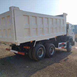 Offre Spéciale Camion HOWO371 Marque Chinoise Prix Compétitif Approvisionnement Direct Usine HOWO 6x4 371HP Camion Tracteur Diesel Tête de Camion de Transport en Stock - Product Image 5