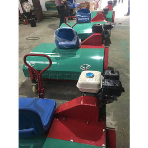 Cepillo <span class=keywords><strong>de</strong></span> césped Máquina cepilladora <span class=keywords><strong>de</strong></span> césped <span class=keywords><strong>artificial</strong></span> Maquinaria y equipo <span class=keywords><strong>de</strong></span> jardín Venta directa <span class=keywords><strong>de</strong></span> fábrica Máquina <span class=keywords><strong>peinadora</strong></span> <span class=keywords><strong>de</strong></span> césped - Product Image 4