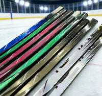 Bâton de hockey sur glace en fibre de carbone de haute qualité pour seniors, modèle varié, vente en gros pour salles de sport/clubs