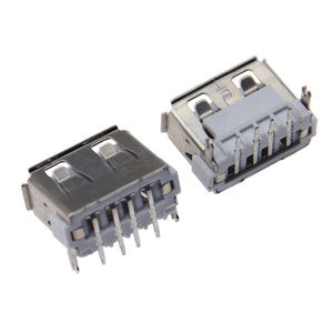 Connecteur USB-A femelle à soudure arrière, corps court à 90 degrés, montage horizontal H6.3/H6.8, boîtier blanc et noir avec oreilles de sertissage - Product Image 2