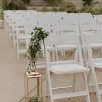 Chaises pliantes modernes blanches en plastique HDPE empilables et portables pour événements commerciaux, mariages et locations – Prix usine