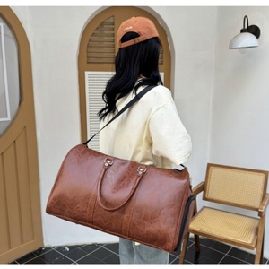 Bolsa de Deporte de Lujo Reforzada para Fin de Semana, Bolsa de Viaje Deportiva con Forro de Poliéster, Portátil, Esencial para Viajes, Fácil de Llevar, Personalizable para Hombres y Mujeres - Product Image 1