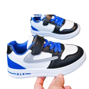 Nuove Scarpe da Skateboard per Bambini e Ragazzi, Sneaker Sportive con Tomaia in PU Antiscivolo, Misure 26-37, Scarpe Casual per Studenti delle Scuole Medie - Product Image 1