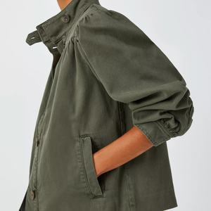 Chaqueta vaquera vintage OEM al por mayor, con dobladillo deshilachado, manga abullonada, estilo utilitario, top corto, 100% algodón, 100% denim - Product Image 5