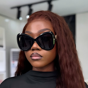 Thời Trang Lớn Khung Mèo Của Mắt Bướm Phụ Nữ Kính Mát <span class=keywords><strong>2025</strong></span> Mới Sang Trọng Thiết Kế Người Đàn Ông Kính Mát Du Lịch Ngoài Trời Kính Nữ Uv400 - Product Image 1