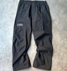 Pantalones de chándal de poliéster de nailon sueltos negros de alta calidad personalizados con cremallera de gran tamaño para hombre - Product Image 2