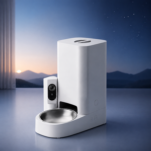 Video Pet Food Dispenser with Day and Night Monitoring for Cats and Dogs - Product Image 1