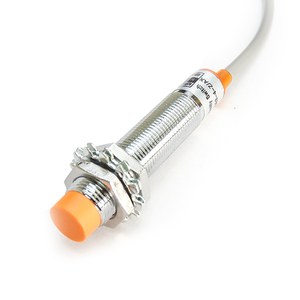 Công tắc cảm biến tiệm cận cảm ứng LJ18A3-8-Z/AX Khoảng cách phát hiện 8mm - Product Image 1