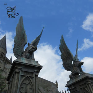 大きな装飾が有名な城金属豚像翼のあるイノシシ庭のためのブロンズ彫刻Hogsmeade有名な場所 - Product Image 2