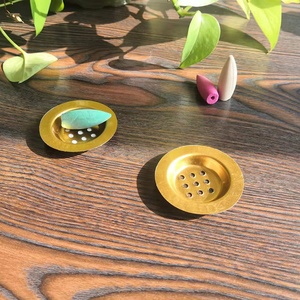 Fer métal porte-encens brûleur d'encens accessoires couvercle brûleur d'encens fer tasse Carton carton boîte or résine en gros 52 Mm - Product Image 5