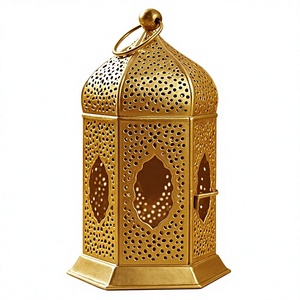 Lanterne en métal doré avec motif découpé en forme de gourde, porte-bougie avec poignée, décoration d'intérieur - Product Image 1