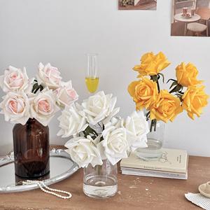 Ramo de Rosas Artificiales de Seda, Flores de Alta Simulación para Decoración de Bodas, Hogar y Fotografía - Product Image 3