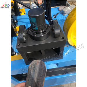 Macchina per il taglio di <span class=keywords><strong>Busbar</strong></span> tre in uno macchina per il taglio di piegatura/punzonatura/taglio di sbarre - Product Image 2