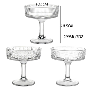 Verres à cocktail côtelés faits à la main 200 ml, style Art Déco avec bord doré, ensemble de verres à martini avec cuillère doseuse en acier inoxydable et outils de bar - Product Image 2