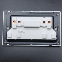 Harga pabrik soket saklar dinding keluaran Ganda daya elektrik Universal Double13A rangka PC standar Inggris UK