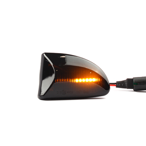 Clignotants latéraux avant à LED séquentiels ADT, feux de position latéraux à LED, lampes LED fumées à défilement avant pour A451 C451 W451 Ambre - Product Image 5
