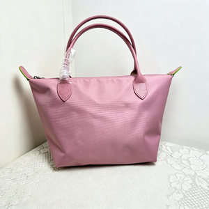 ขอแคตตาล็อกกระเป๋า Dumpling Bag รุ่นกันน้ำฉลองครบรอบ 70 ปี กระเป๋ามินิแบบสะพายใต้วงแขน กระเป๋าถือแบบพับได้ ขนาด S รุ่นรักษ์โลก - Product Image 5
