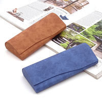 Étui à lunettes incurvé en suède texturé, boîte de rangement rigide portable rose pour lunettes de myopie