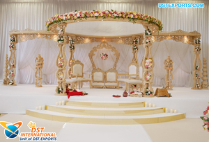 Magnífico Mandap de Cristal para Bodas Indias, Decoración de Ensueño para Bodas, Mandap de Cristal para Ceremonias de Boda del Sur de la India, Mandap para Bodas en el Reino Unido - Product Image 4