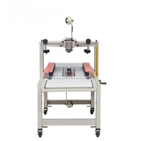 Scelleuse automatique électrique de petits cartons FXC4050XF avec convoyeur latéral à bande adhésive pour l'emballage de vêtements et de boissons