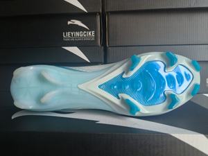 Chaussures de football professionnelles pour hommes, chaussures de foot pour terrain synthétique, chaussures de sport de football - Product Image 4