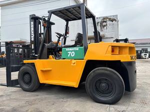 Chariot élévateur diesel japonais Komatsu <span class=keywords><strong>FD70</strong></span> de 7 tonnes avec moteur japonais d'occasion à vendre à bas prix - Product Image 4