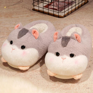 Pantuflas de Peluche de Anime Personalizadas Zapatos de Algodón para Interiores Zapatillas de <span class=keywords><strong>Pikachu</strong></span> de Felpa de Algodón Grueso y Cálido para el Piso - Product Image 2