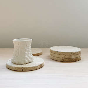 Ensemble de dessous-de-verre en marbre de pierre moderne rond blanc/noir/vert résistant à la chaleur et écologique personnalisé Bostone pour un usage domestique - Product Image 5