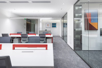 Table de bureau LIWEI en panneaux de particules E0 écologiques avec écran pour 1/2/3/4/6/8 personnes, mobilier de bureau commercial, bureau durable