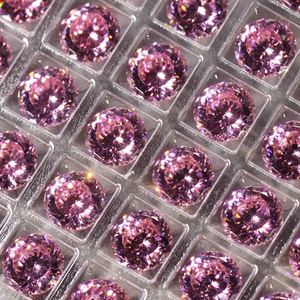 หินอัญมณีทรงหลวมหลากสีตัดเป็นร้อยด้านออกแบบได้ตามต้องการสำหรับทำเครื่องประดับพิเศษพร้อมการบำบัดความร้อน - Product Image 3