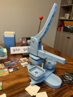 Nouveau bricolage bouton pression faisant la Machine 50*50mm carré en plastique Badge Machine Badge Maker Machine