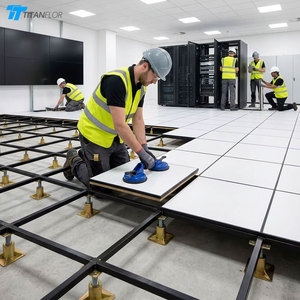 Système de plancher surélevé en bois modulaire Titan pour des aménagements de bureaux flexibles, utilise une assemblage modulaire pour des ajustements rapides - Product Image 1