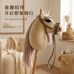 ไม้ตุ๊กตาหัวม้าสีชมพูอ่อนประดับเพชรสำหรับเด็กขี่เล่น - Product Image 4