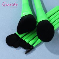 Gracedo 7pcs Set Kuas Makeup Wajah Hitam untuk Menyamarkan Noda dengan Gagang Kayu Hijau, Logo Kustom, Label Pribadi, Kosmetik Profesional Vegan